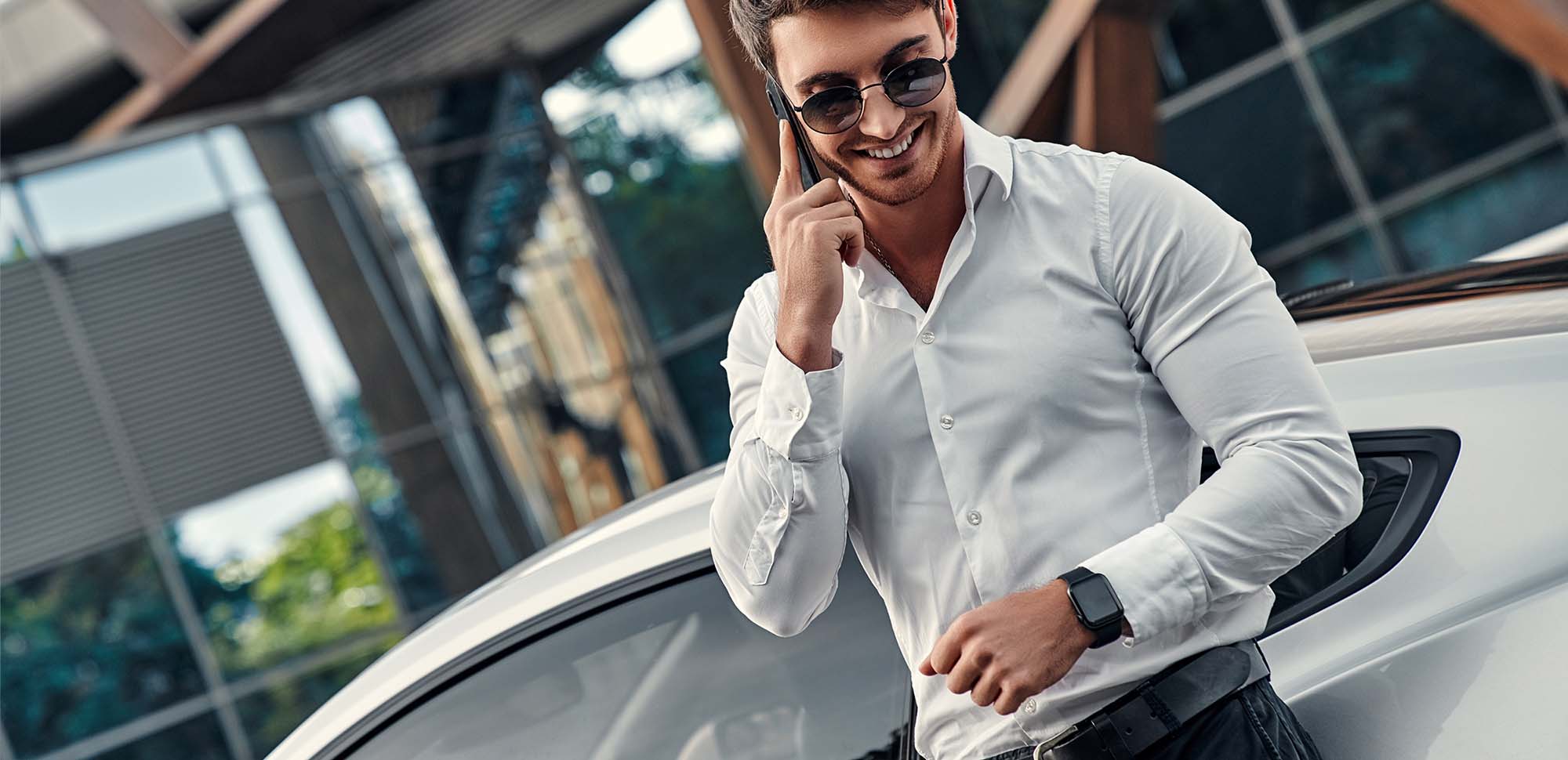 Ezilend Car Finance Banner Image man on phone